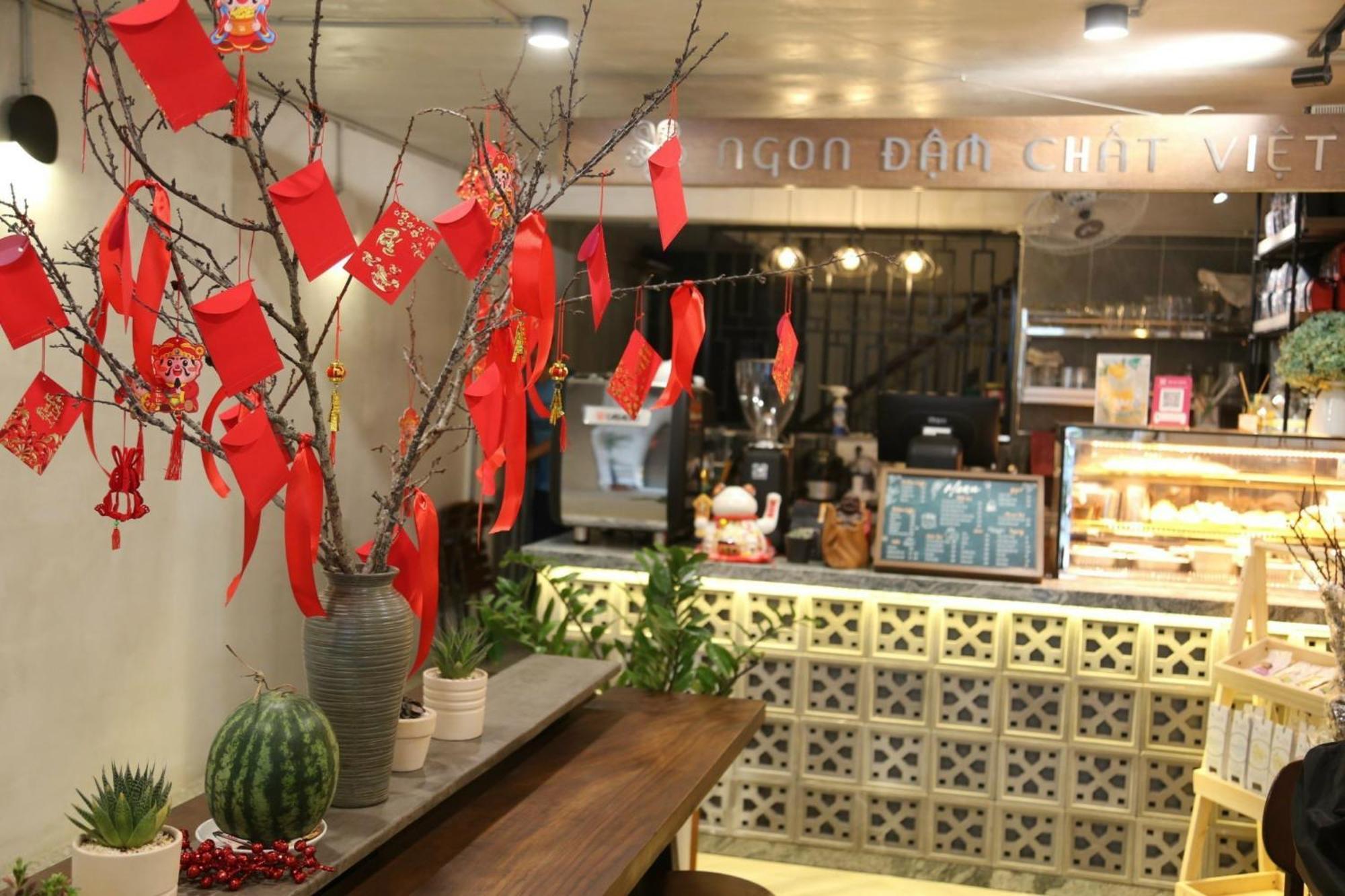 Larita Saigon